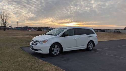 Honda Odyssey - Touring 2011-by owner - cars & trucks - by owner -... for sale in Cannon Falls, MN