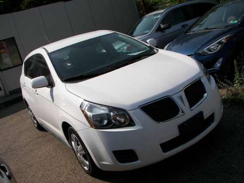 2010 PONTIAC VIBE 1.8L - cars & trucks - by dealer - vehicle... for sale in Pittsburgh, PA