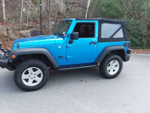 !!2016 JEEP Wrangler 4x4 low miles 26668 like new - cars & trucks -... for sale in Suncook, NH