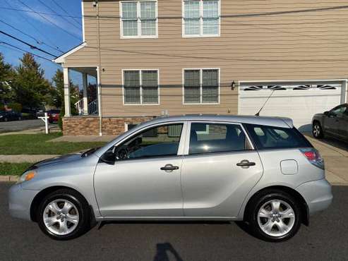 2006 Toyota Matrix - cars & trucks - by dealer - vehicle automotive... for sale in Clifton, NJ