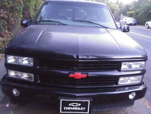 2000 Chevy Tahoe Limited for sale in Santa Barbara, CA