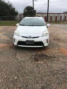 2014 TOYOTA PRIUS 2 HATCHBACK - cars & trucks - by owner - vehicle... for sale in Mobile, AL