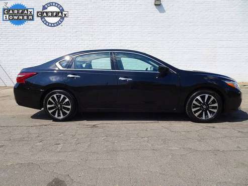 Nissan Altima SV Bluetooth Clean Carfax Cheap Car Payment 42.00 a week for sale in Roanoke, VA