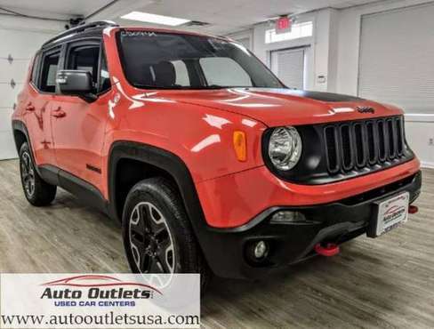 2017 Jeep Renegade Trailhawk 4WD 66, 300 Miles 1 Owner 4 New Tires BT for sale in WEBSTER, NY