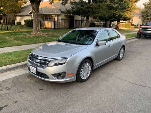 2011 Ford Fusion Hybrid Only 75K - cars & trucks - by owner -... for sale in Fresno, CA