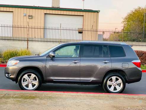 clean title 2008 TOYOTA HIGHLANDER limited 1 OWNER 3 MONTH WARRANTY... for sale in Sacramento , CA