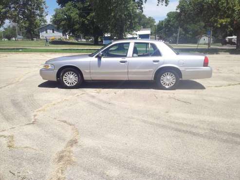2006 Mercury Grand Marquis - cars & trucks - by dealer - vehicle... for sale in Chillicothe, IL
