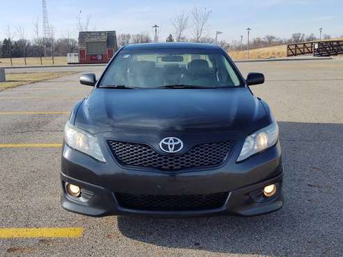 2011 Toyota Camry SE - cars & trucks - by owner - vehicle automotive... for sale in Fargo, ND