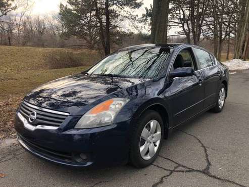 2007 Nissan Altima - good condition, ready to drive! - cars & for sale in Elizabeth, NY