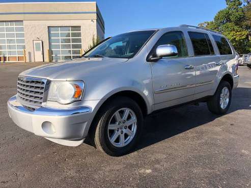 Clean Carfax! 2008 Chrysler Aspen! 4x4! 3rd Row! for sale in Ortonville, OH
