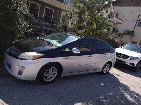 2011 Toyota Prius *Price Drop* - cars & trucks - by owner - vehicle... for sale in Metairie, LA