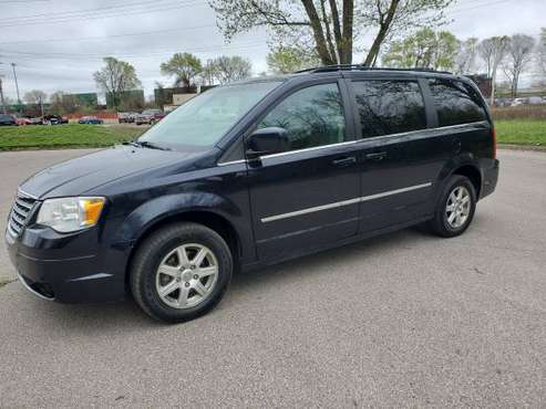 2010 Chrysler Town & Country Touring for sale in Elkhart, IN