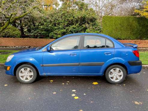 2009 KIA RIO LX * EXCELLENT COMMUTER CAR AND DRIVES FLAWLESSLY *... for sale in Portland, OR