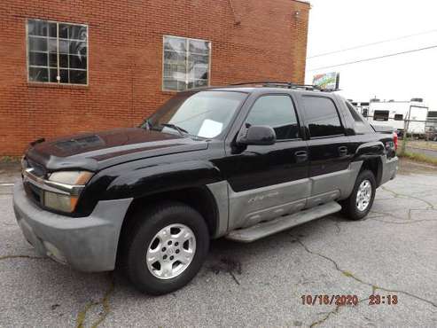 2002 CHEVY AVALANCHE Z66, ONLY 168K MILES! RUNS GREAT! CLEAN TITLE!... for sale in Experiment, GA