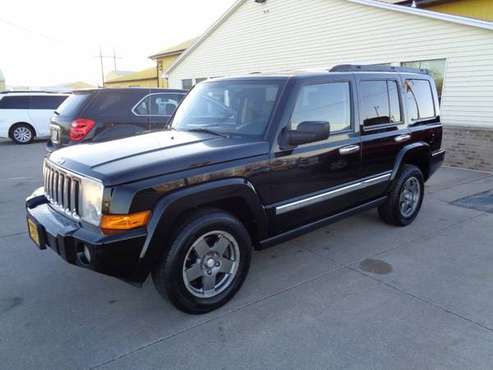 2006 Jeep Commander 4dr 4WD - cars & trucks - by dealer - vehicle... for sale in Marion, IA