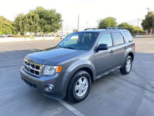 2012 Ford escape XLT V6 low miles 88k for sale in Arcadia, CA