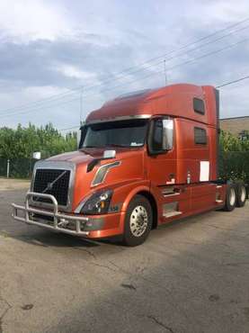 2015 15 Volvo VNL64T780 Sleeper D 13 Semi Truck for sale in Rochester, PA