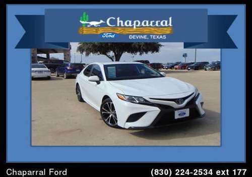 2020 Toyota Camry Se (*Mileage: 2,958!) - cars & trucks - by dealer... for sale in Devine, TX