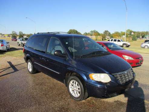 2005 Chrysler Town & Country for sale in Oklahoma City, OK