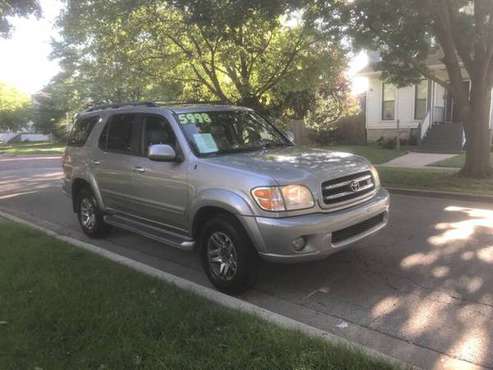 2004 TOYOTA SEQUOIA LIMITED 4WD for sale in Maywood, IL