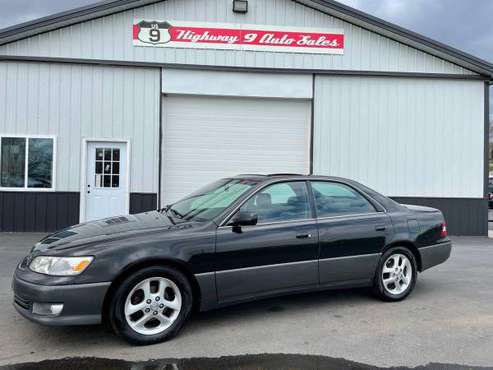 2000 Lexus ES 300 Base 4dr Sedan 1 Country Dealer-SEE us at for sale in Ponca, IA