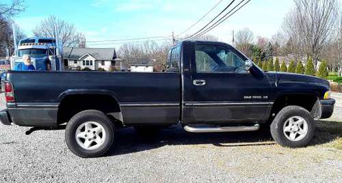 Dodge Ram 4x4 (Forida Truck) - cars & trucks - by owner - vehicle... for sale in Natrona hts, PA