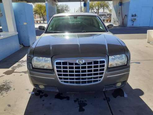 2008 CHRYSLER 300 - cars & trucks - by owner - vehicle automotive sale for sale in Tucson, AZ