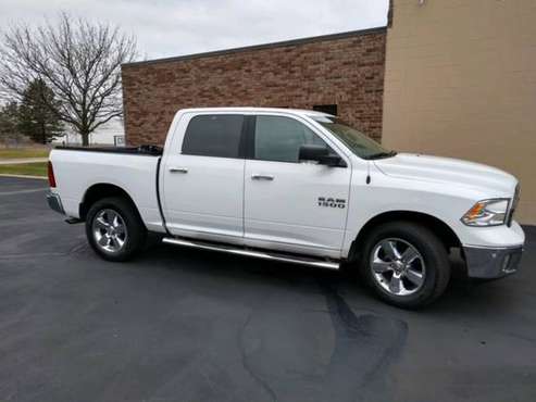 2017 RAM 1500 Big Horn Crew Cab 4WD - cars & trucks - by owner -... for sale in Lincoln Park, MI
