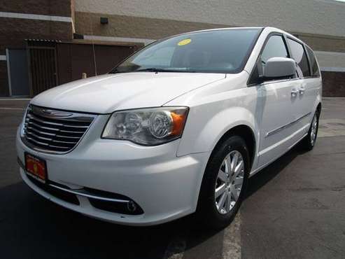 2014 Chrysler Town & Country Touring 1000 Down Everyone Approved -... for sale in Panorama City, CA