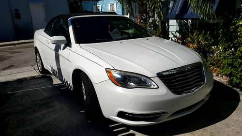 2011 Chrysler 200 convertible - cars & trucks - by owner - vehicle... for sale in Key West, FL