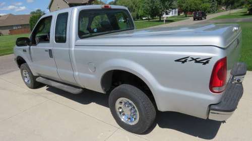 2004 Ford F250 XLT 4X4 Low Miles Super Duty RUST FREE CALIFORNIA TRUCK for sale in Clinton Township, MI