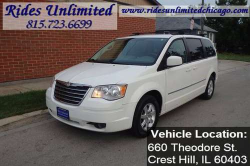 2009 Chrysler Town & Country Touring - cars & trucks - by dealer -... for sale in Crest Hill, IL