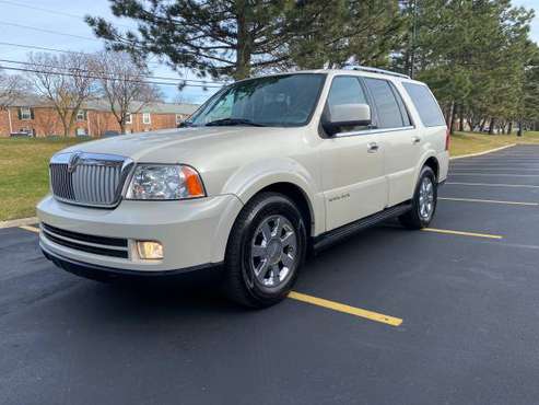 2006 Lincoln Navigator 4WD - cars & trucks - by owner - vehicle... for sale in Warren, MI