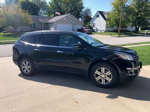 2015 Chevy Traverse 2LT - cars & trucks - by owner - vehicle... for sale in Riverside, IA