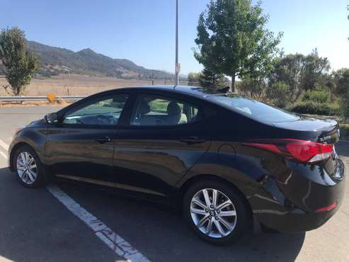 clean car fax- Hyundai Elantra 4 DOOR SEDAN - cars & trucks - by... for sale in Santa Rosa, CA