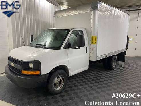 2012 Chevrolet Express Cutaway G3500 12FT Box W/Liftgate 91, 000 for sale in Caledonia, IN