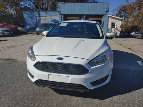 2016 Ford Focus SE - cars & trucks - by dealer - vehicle automotive... for sale in Marietta, GA