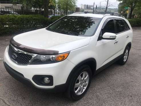 2012 *Kia* *Sorento* *Base* - cars & trucks - by dealer - vehicle... for sale in Knoxville, TN