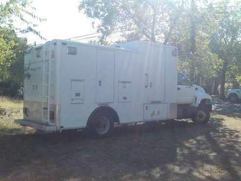 1997 GMC c6500 box truck cargo van travel 6speed diesel low miles... for sale in Georgetown, TX
