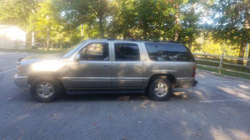 2001 GMC YUKON - cars & trucks - by owner - vehicle automotive sale for sale in Temple Hills, District Of Columbia