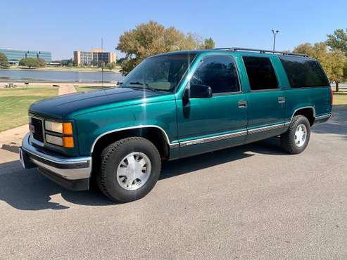 1996 GMC suburban - cars & trucks - by owner - vehicle automotive sale for sale in Lubbock, TX