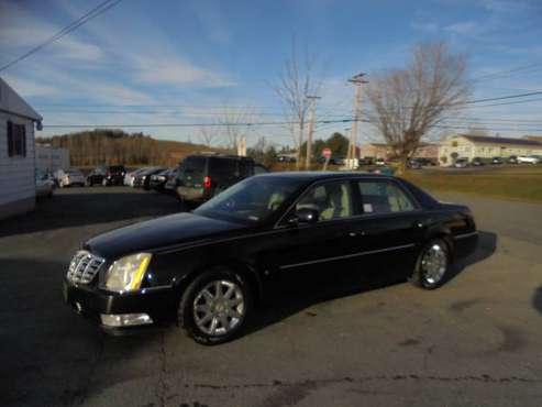 2009 Cadillac DTS Luxury Loaded Southern Vehicle No Rust!! - cars &... for sale in Derby vt, VT