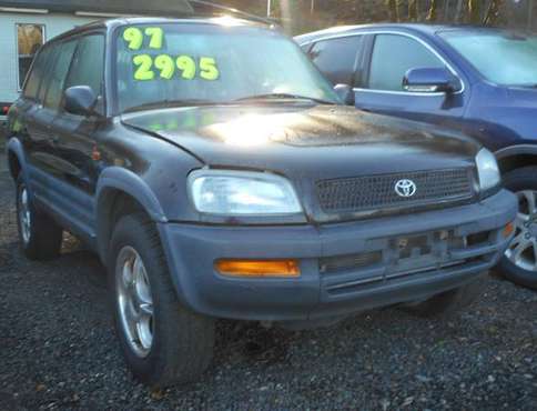 97 Toyota Rav4 2.0 AT Good Tires Gd Interior Runs Gd - cars & trucks... for sale in Oregon City, OR