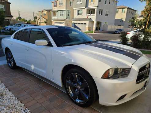 2012 Dodge Charger SE - cars & trucks - by owner - vehicle... for sale in Anaheim, CA