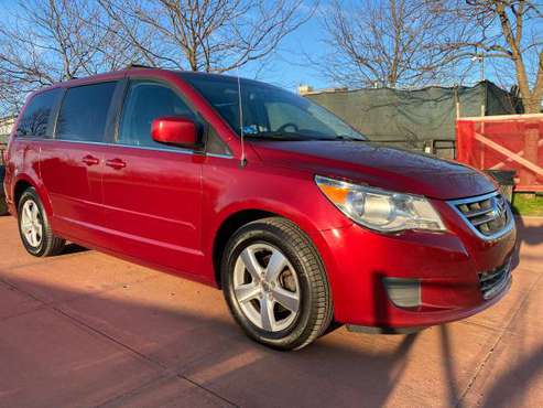 2011 VOLKSWAGEN ROUTAN SEL NAVIGATION CAMERA DVD GREAT FAMILY VAN 💯... for sale in Brooklyn, NY
