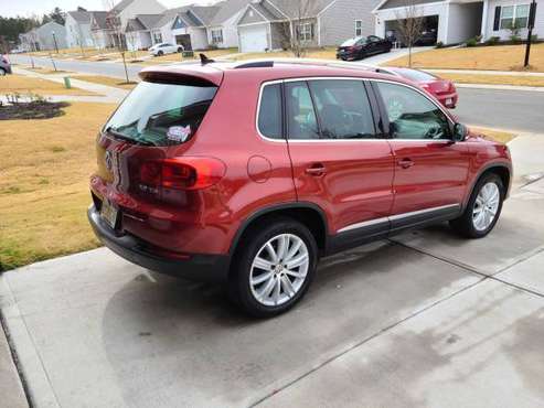 2012 VW Tiguan SE - cars & trucks - by owner - vehicle automotive sale for sale in Charlotte, NC