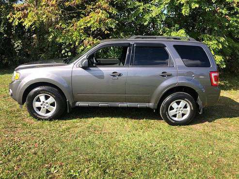 2011 Ford Escape 4d SUV FWD XLT *Guaranteed Approval*Low Down... for sale in Oregon, OH
