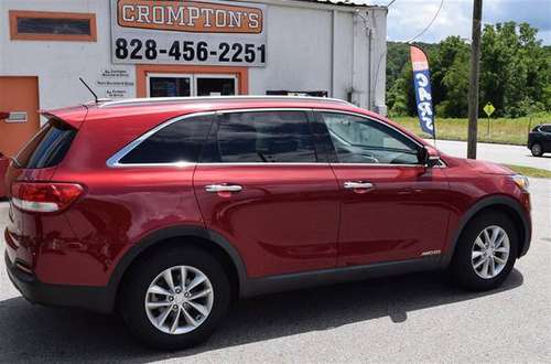 2016 Kia Sorento LX - GUARANTEED APPROVAL - cars & trucks - by... for sale in Waynesville, NC