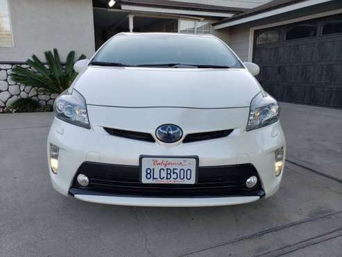 2013 Toyota Prius 5 - cars & trucks - by owner - vehicle automotive... for sale in West Covina, CA