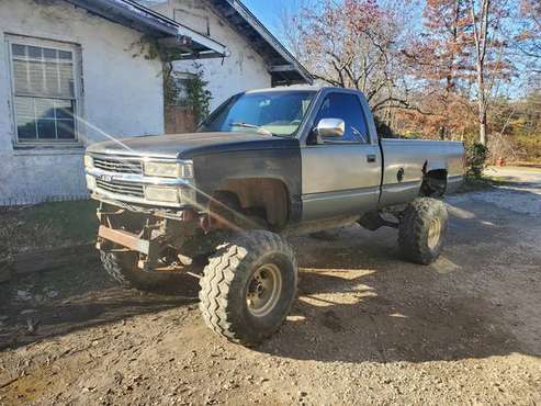Lifted Squarebody - cars & trucks - by owner - vehicle automotive sale for sale in Lakemore, OH